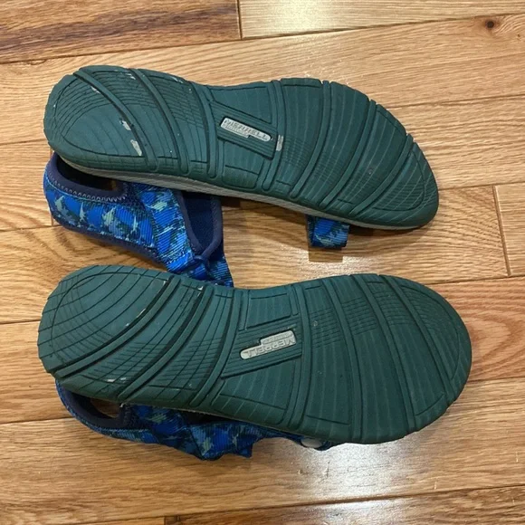 Merrell Sandals size 3M. - Picture 5 of 7